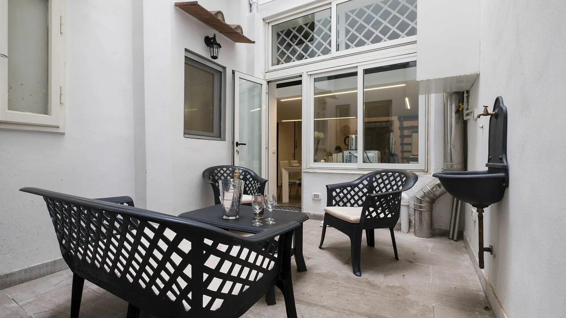 Silver Novella Luxury Apartment Florens Italien